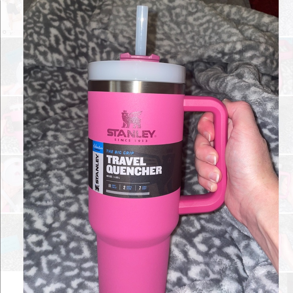 🌺Stanley 40oz Travel Quencher Azalea